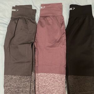 3 Xs gym shark leggings